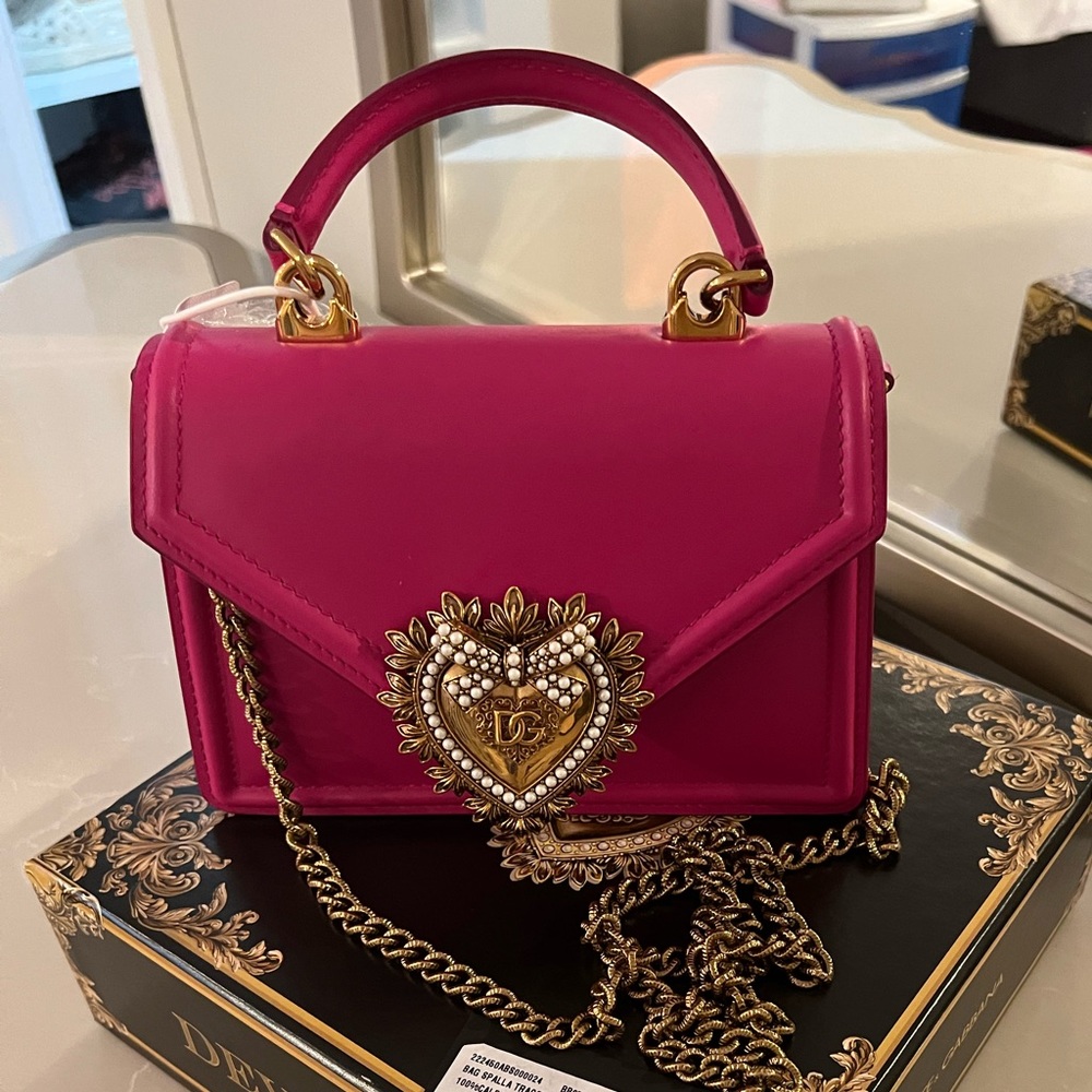 Dolce&Gabbana
Devotion Mini Leather Top-Handle Bag